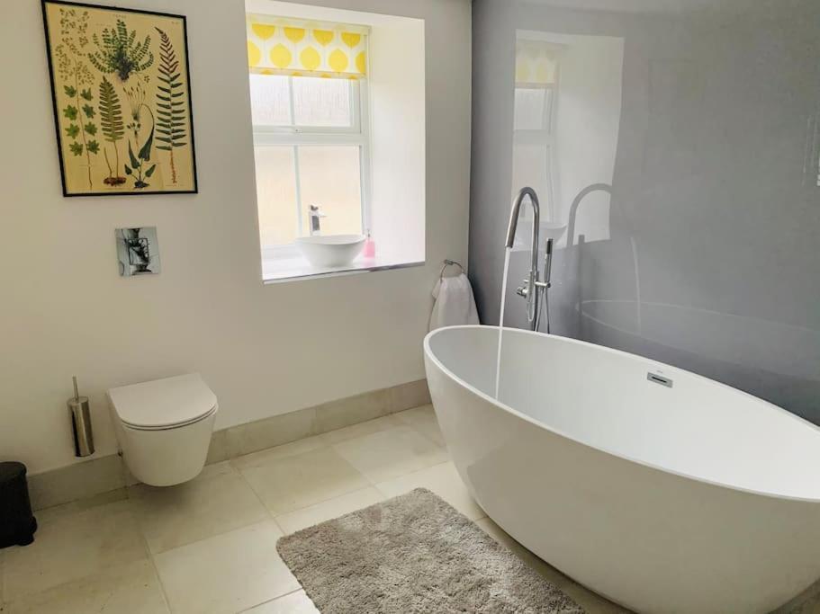 Luxury Retro 4 Bed Town House In Heart Of Holiday home *