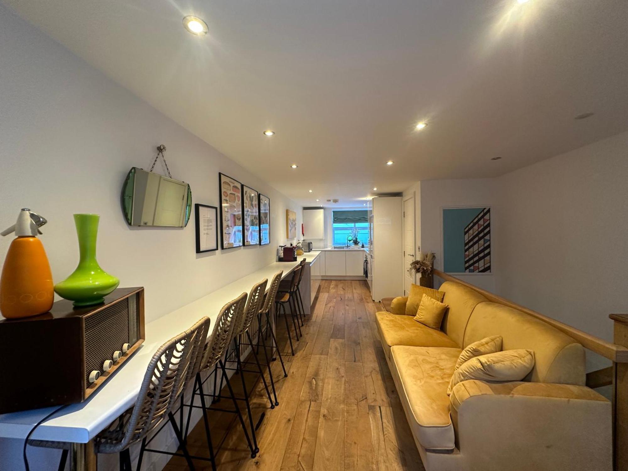 Luxury Retro 4 Bed Town House In Heart Of Alnwick